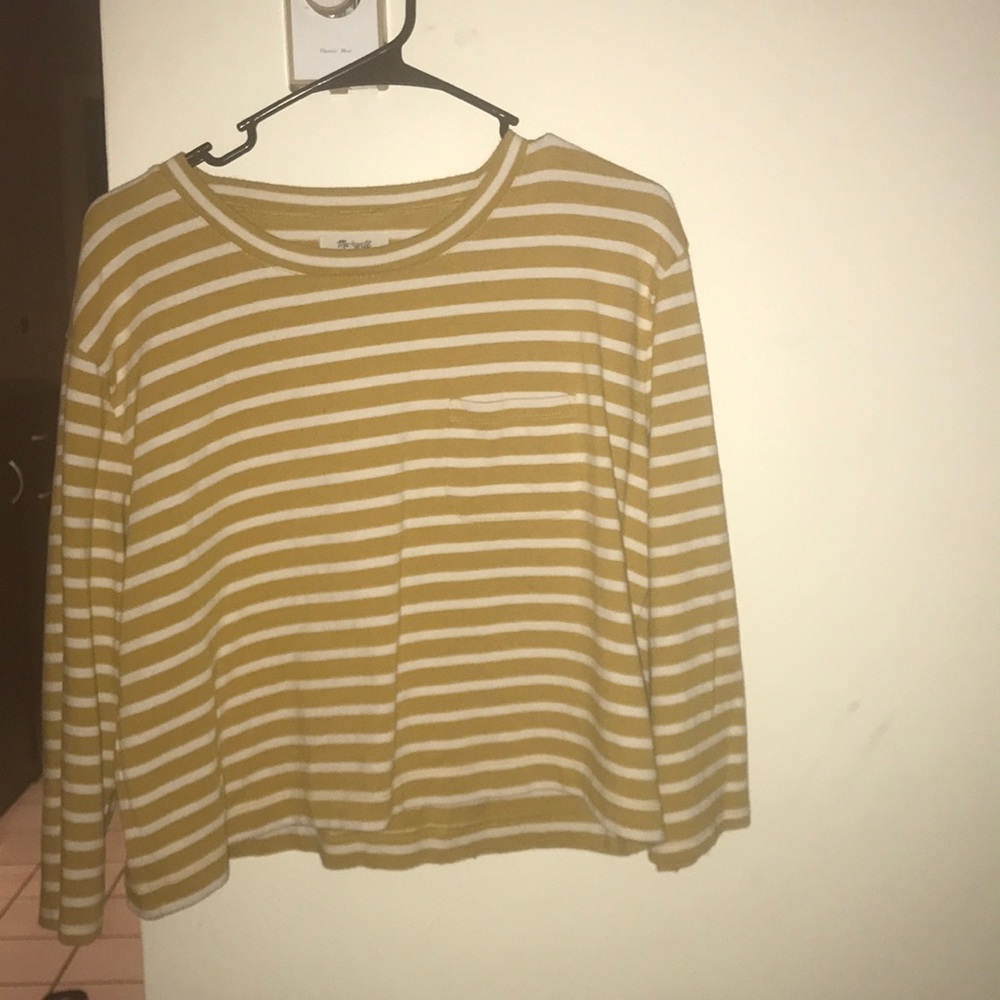 Yellow and white striped top.
